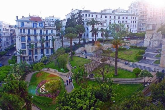 Le Jardin de l'Horloge Florale