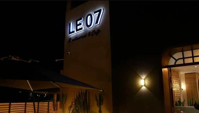 Le 07 Restaurant Café