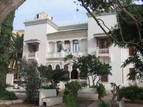 Le Palais Benkritly ( ex école régionale des beaux arts)