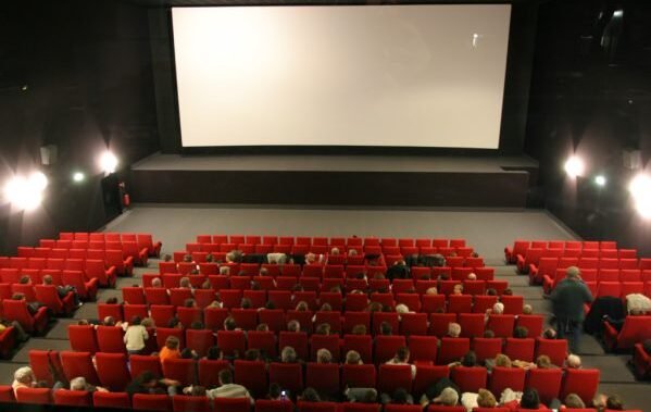 Intérieur de la cinémathèque d'Oran, lieu de diffusion des classiques du septième art.