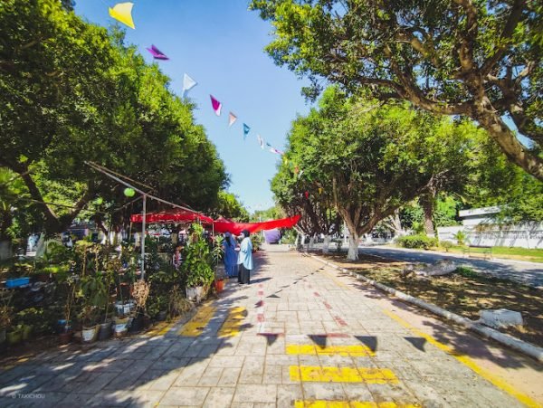 Le Jardin Place de la Liberté