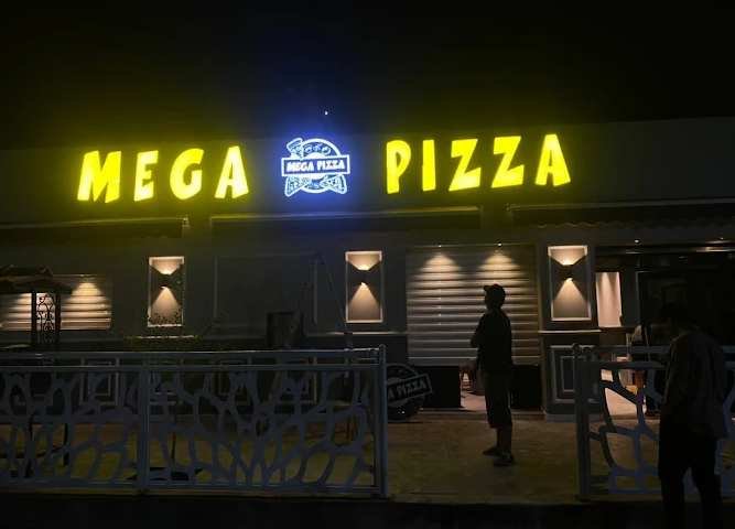 Restaurant Mega Pizza