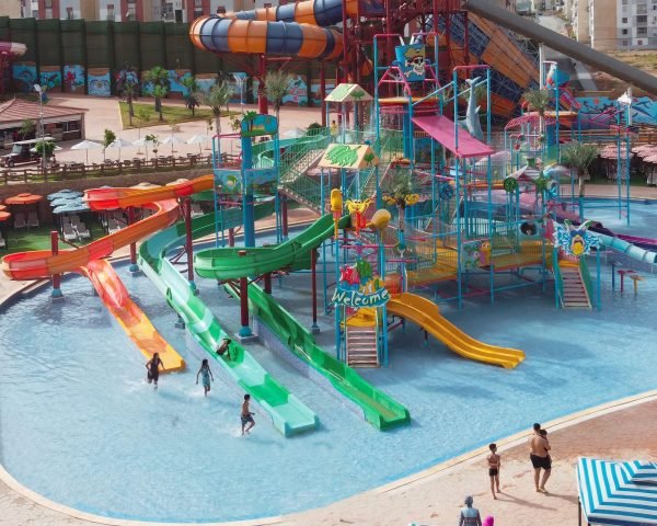 Aqua Park Amira Land