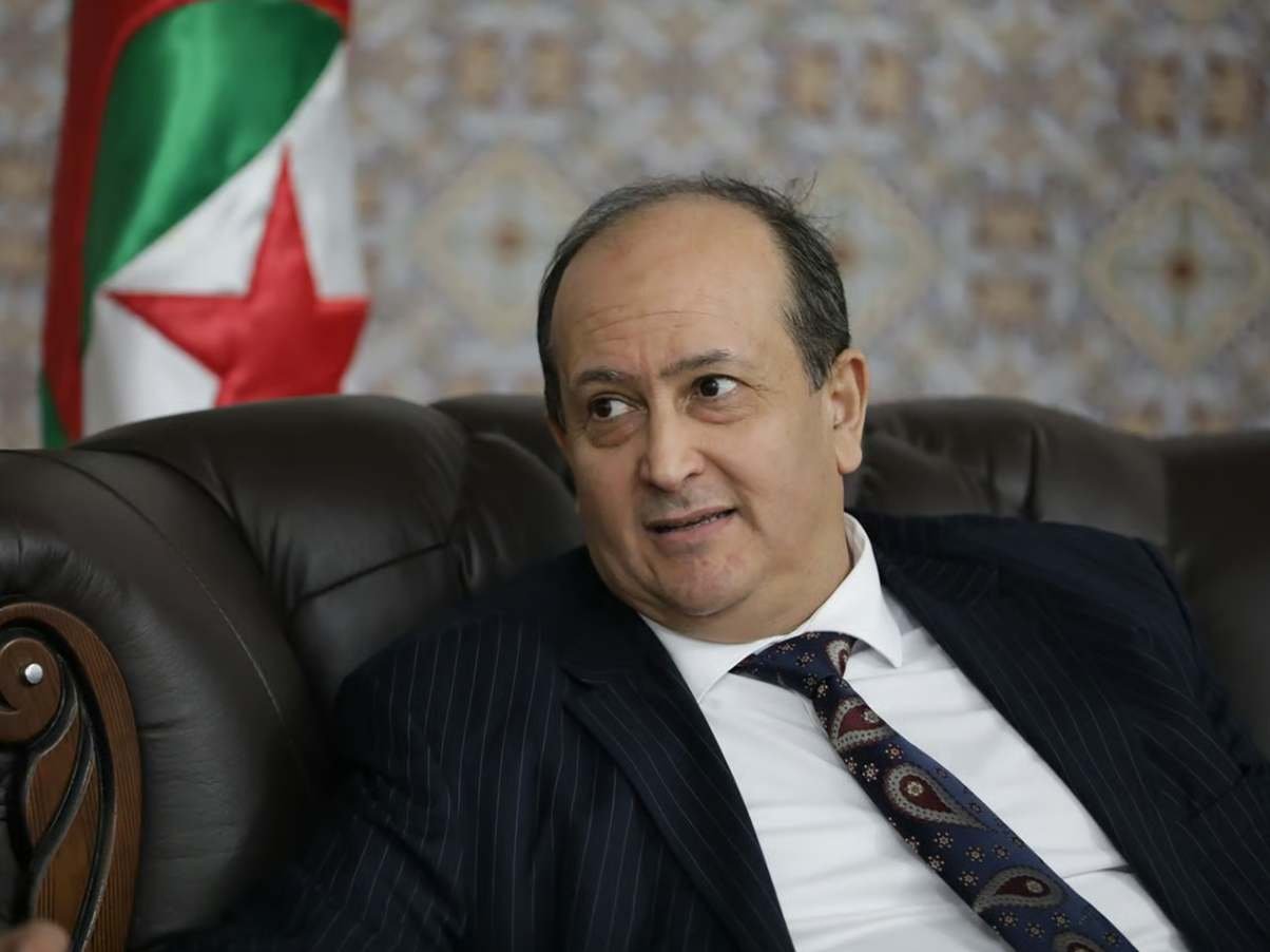 Le Premier Ministre de la République Démocratique et Populaire d'Algérie, Sifi Ghrieb