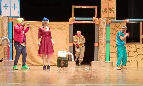 Représentation de la pièce de théâtre Tofane