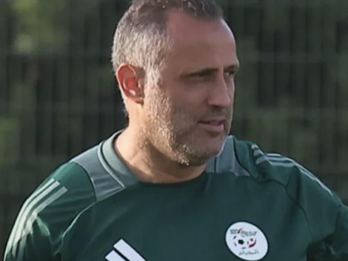 Brahim Hemdani, nouveau sélectionneur de l'équipe nationale d'Algérie de football