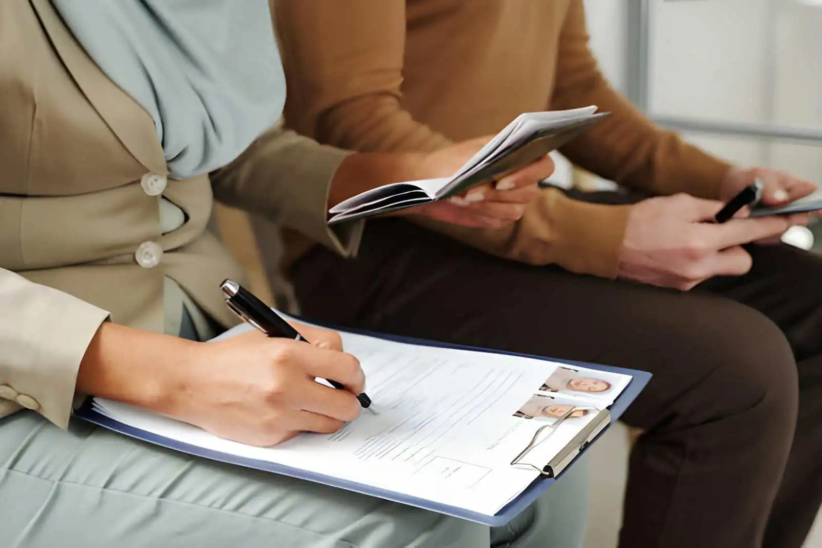 Illustration des formalités consulaires pour la diaspora algérienne