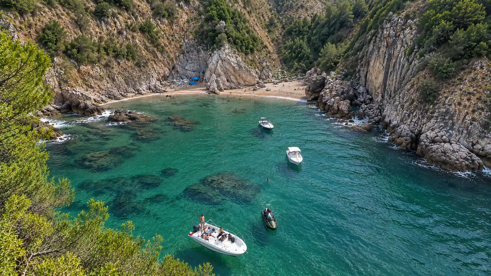 Crique près de la Grande Plage de Skikda