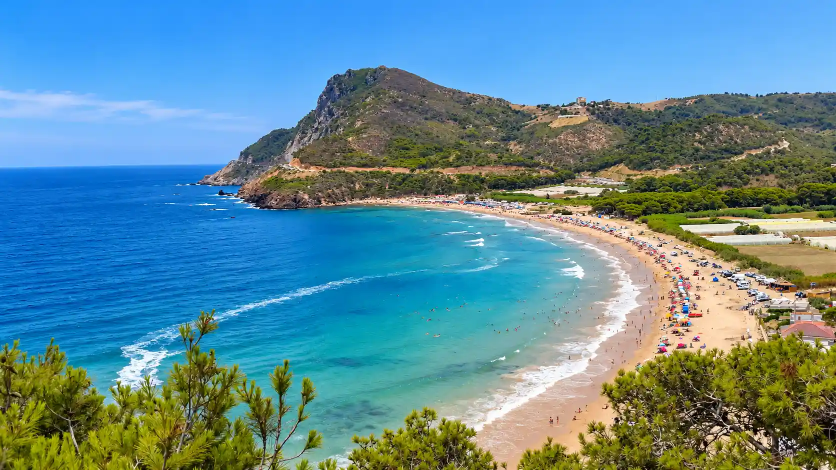 Boucheghal, plage sur le littoral de la wilaya de Chlef en Algérie